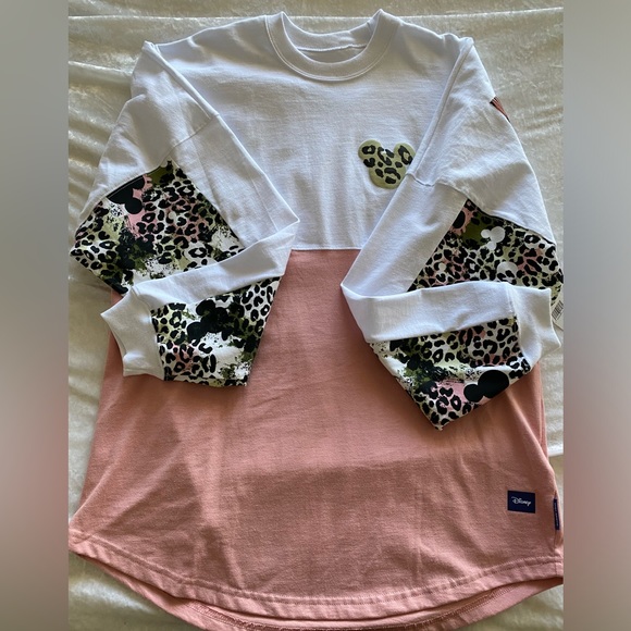 Disney Spirit Jersey MEDIUM - Picture 6 of 6